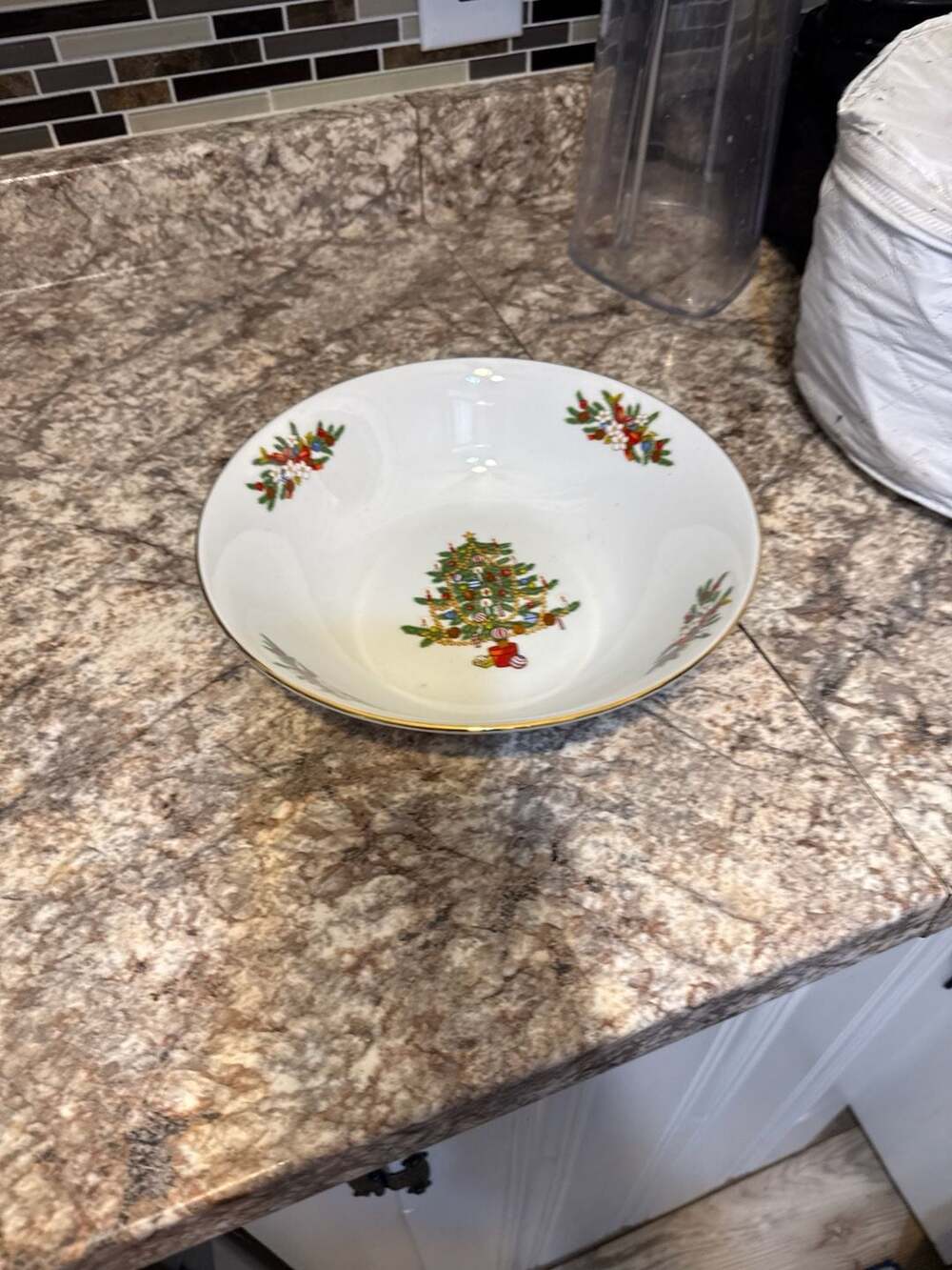 Crown Ming Jian Shiang Christmas Tree Fine China Serving Bowl 9.5"